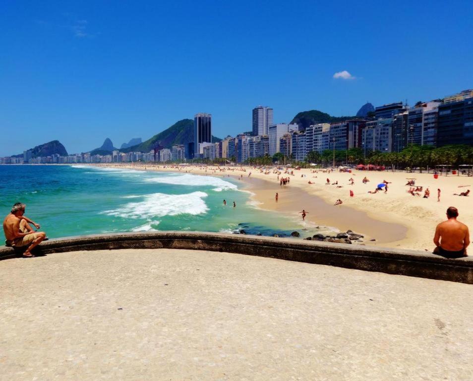 Completo Na De Copacabana 02 Quartos Com Vista Lateral Mar Em Andar Alto, Ar, Wifi , Netflix, Pauloangerami Rmvc18 Appartamento