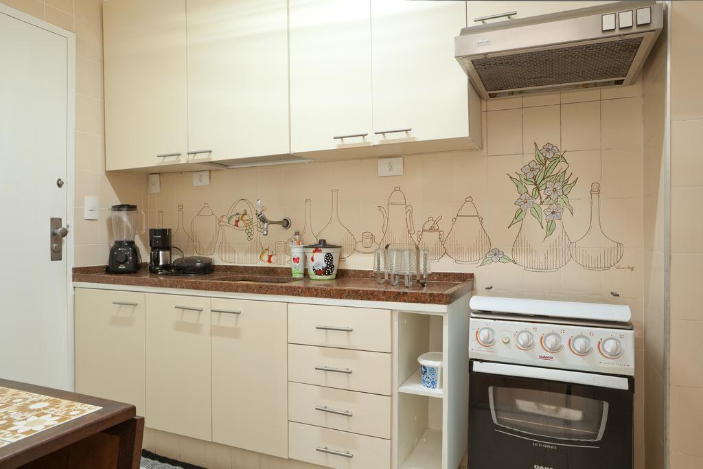 Appartamento Completo Na De Copacabana 02 Quartos Com Vista Lateral Mar Em Andar Alto, Ar, Wifi , Netflix, Pauloangerami Rmvc18