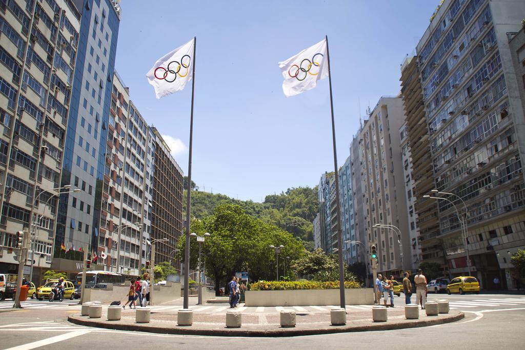 Appartamento Completo Na De Copacabana 02 Quartos Com Vista Lateral Mar Em Andar Alto, Ar, Wifi , Netflix, Pauloangerami Rmvc18 Rio de Janeiro